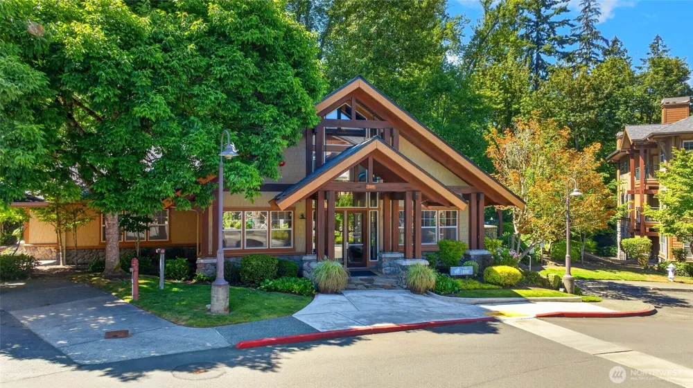 1078 Cabin Creek Lane SW Issaquah, WA 98027