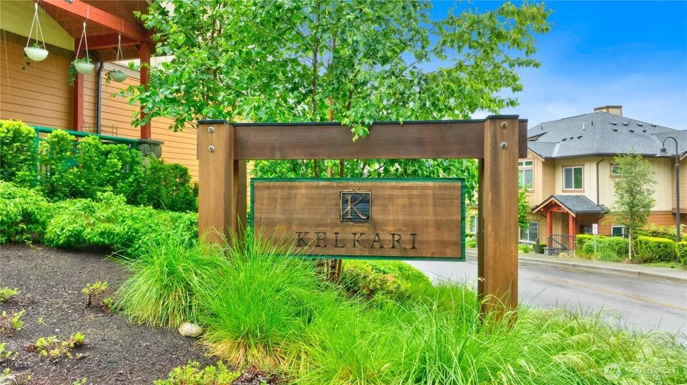 1078 Cabin Creek Lane SW Issaquah, WA 98027