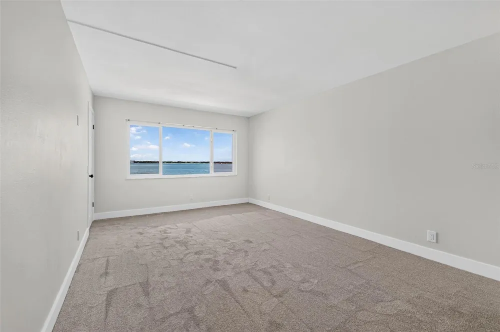 5541 PUERTA DEL SOL BOULEVARD S #412 St Petersburg, FL 33715