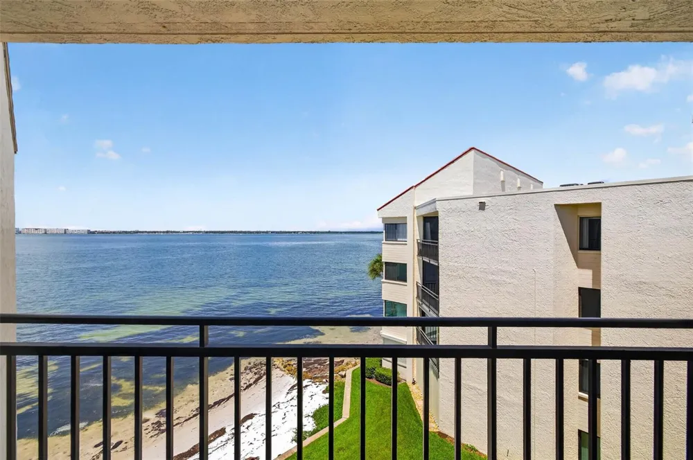 5541 PUERTA DEL SOL BOULEVARD S #412 St Petersburg, FL 33715