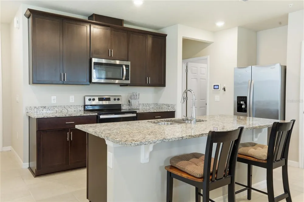 959 ROBIN HOLLY STREET Ocoee, FL 34761