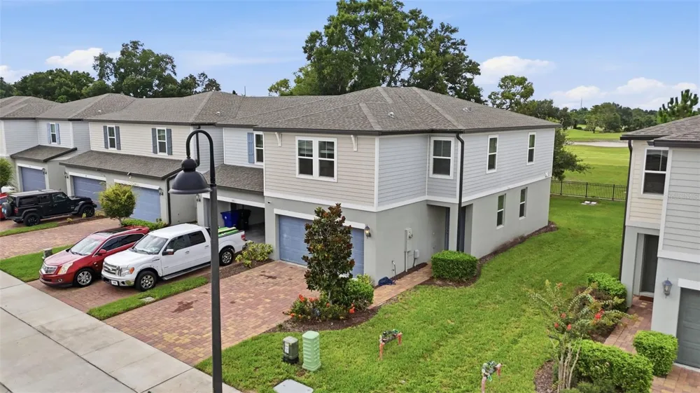 959 ROBIN HOLLY STREET Ocoee, FL 34761