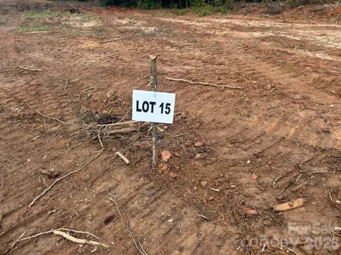 V/L Lotus Drive #15