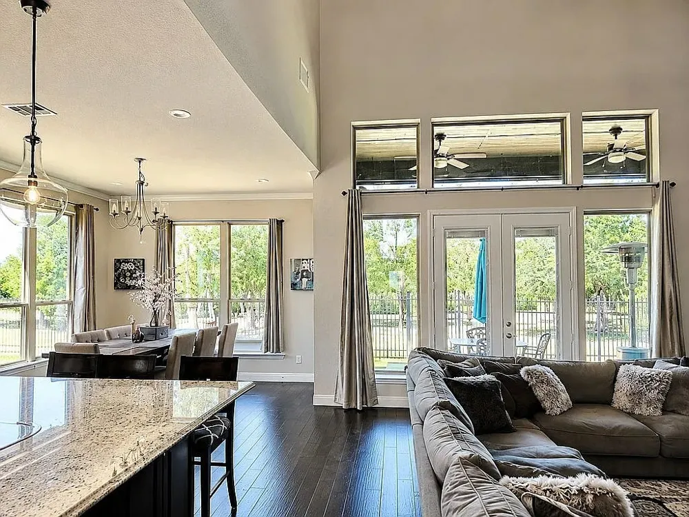 2828 Stadium View Drive Fort Worth, TX 76118