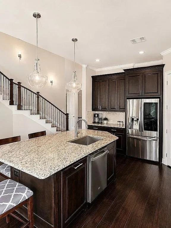 2828 Stadium View Drive Fort Worth, TX 76118