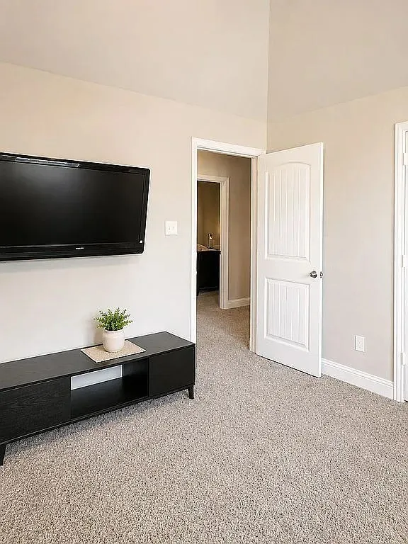 2828 Stadium View Drive Fort Worth, TX 76118