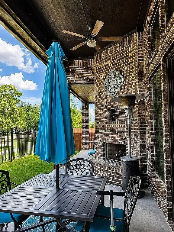2828 Stadium View Drive Fort Worth, TX 76118
