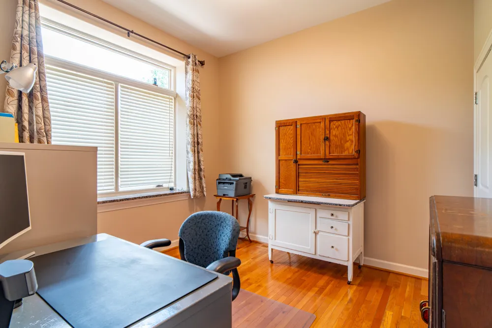 44215 Riverview Ridge Drive Clinton, MI 48038
