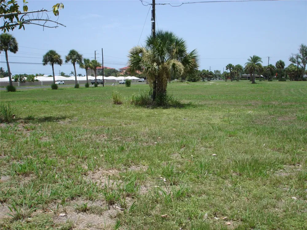 2301 S TAMIAMI TRAIL Osprey, FL 34229