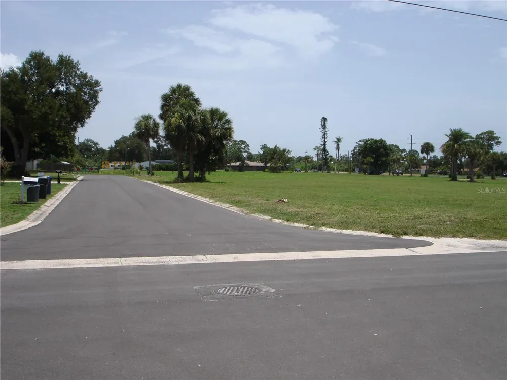 2301 S TAMIAMI TRAIL Osprey, FL 34229