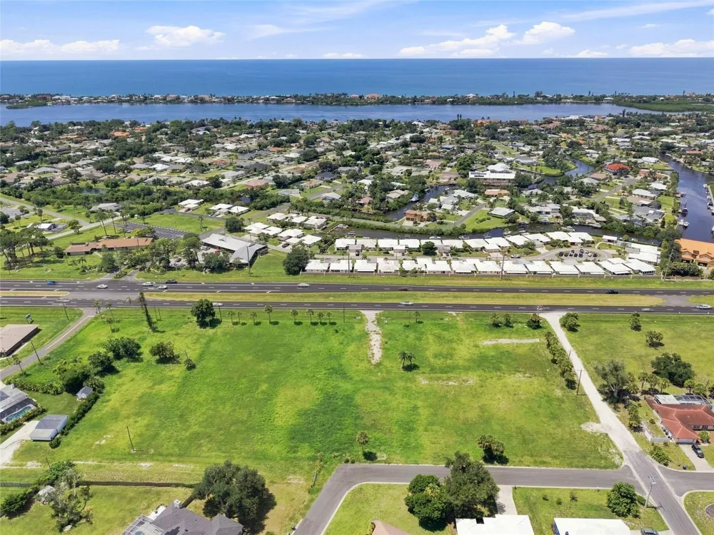 2301 S TAMIAMI TRAIL Osprey, FL 34229