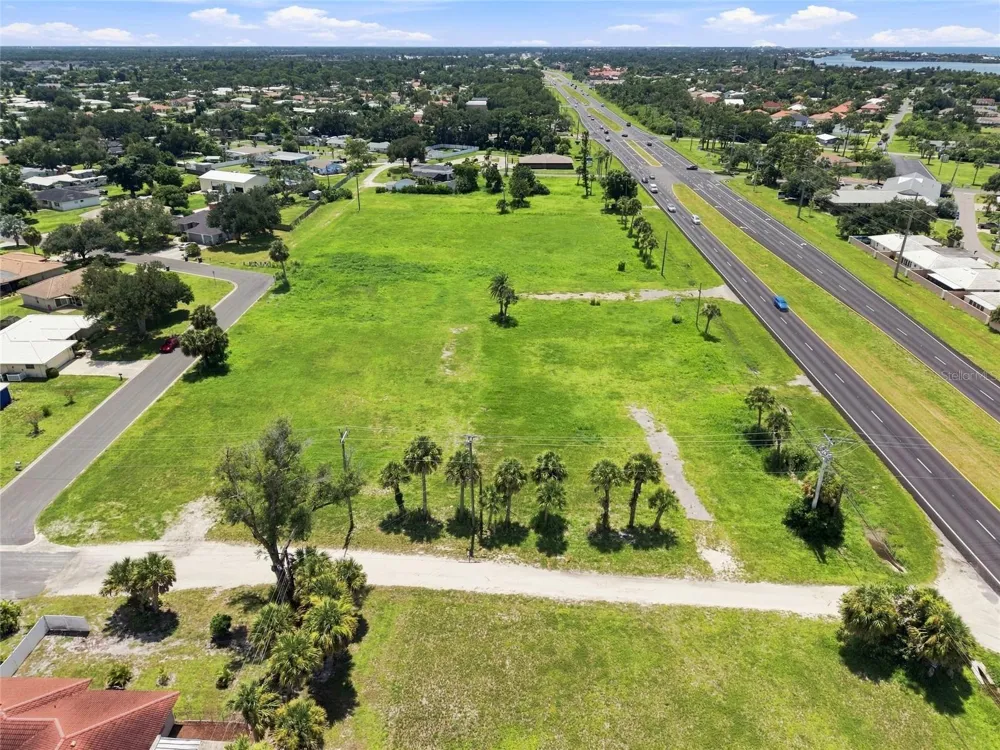 2301 S TAMIAMI TRAIL Osprey, FL 34229