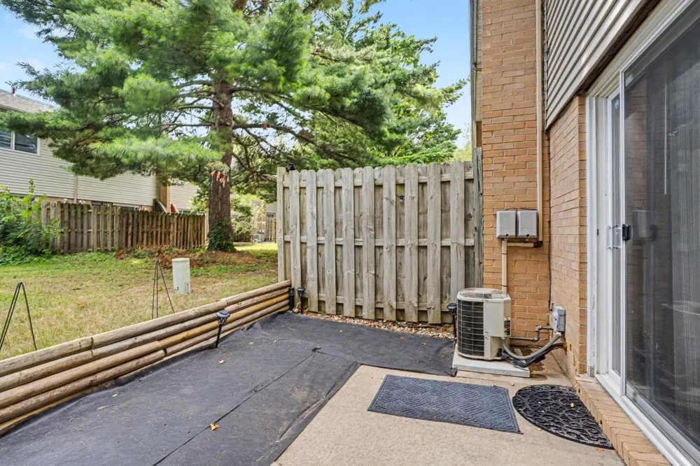 3583 Kenbrooke Court Kalamazoo City, MI 49006