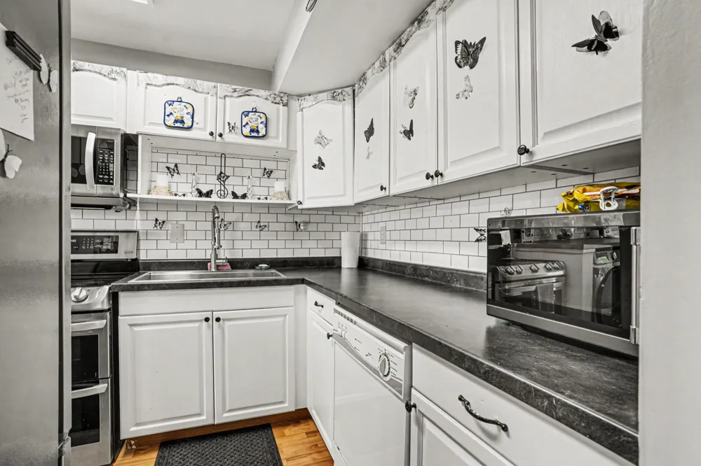 3583 Kenbrooke Court Kalamazoo City, MI 49006