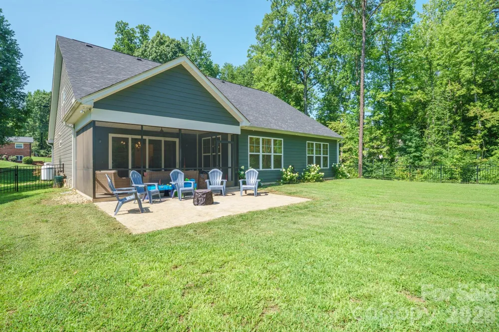 2976 Walter Drive NW Concord, NC 28027