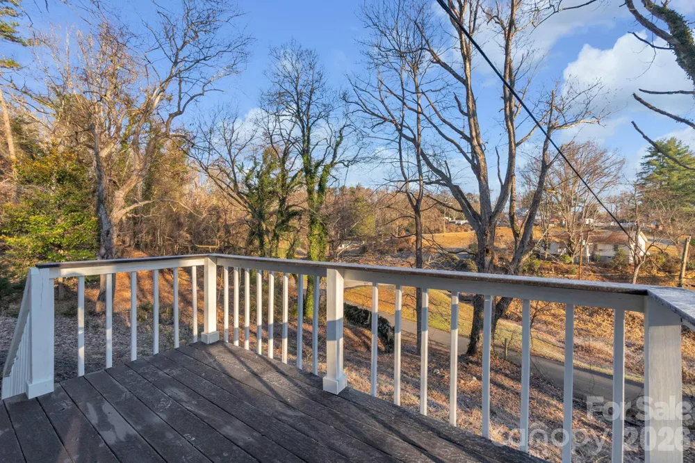 49 E Livingston Street Tryon, NC 28782