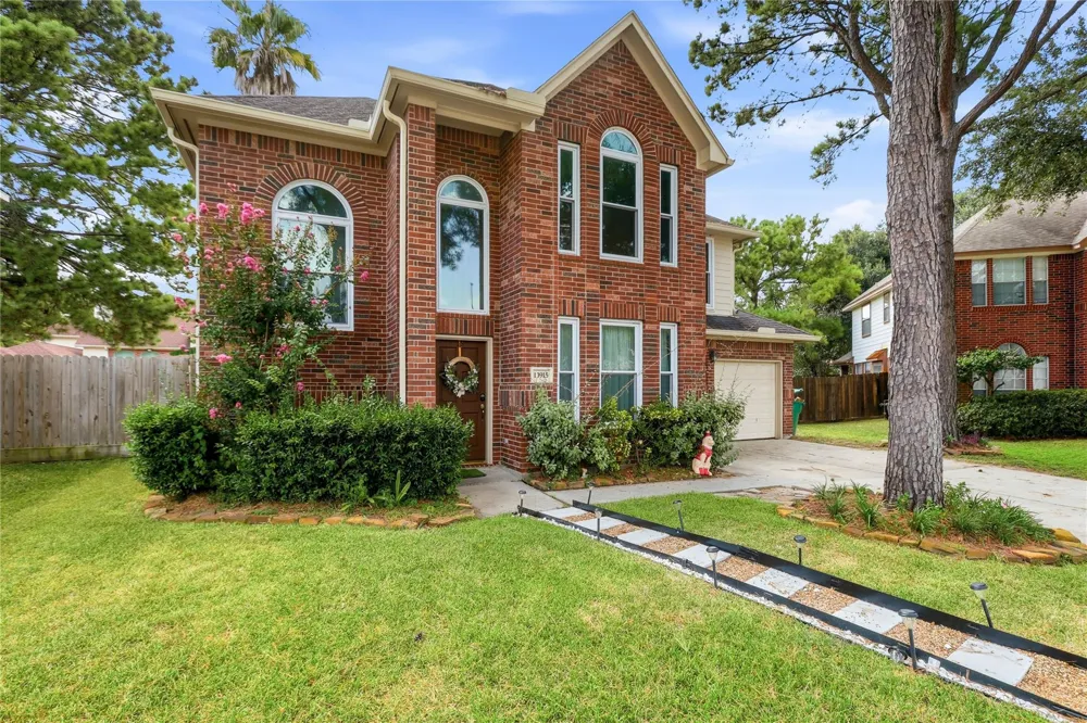 13915 Elmpark Court Houston, TX 77014