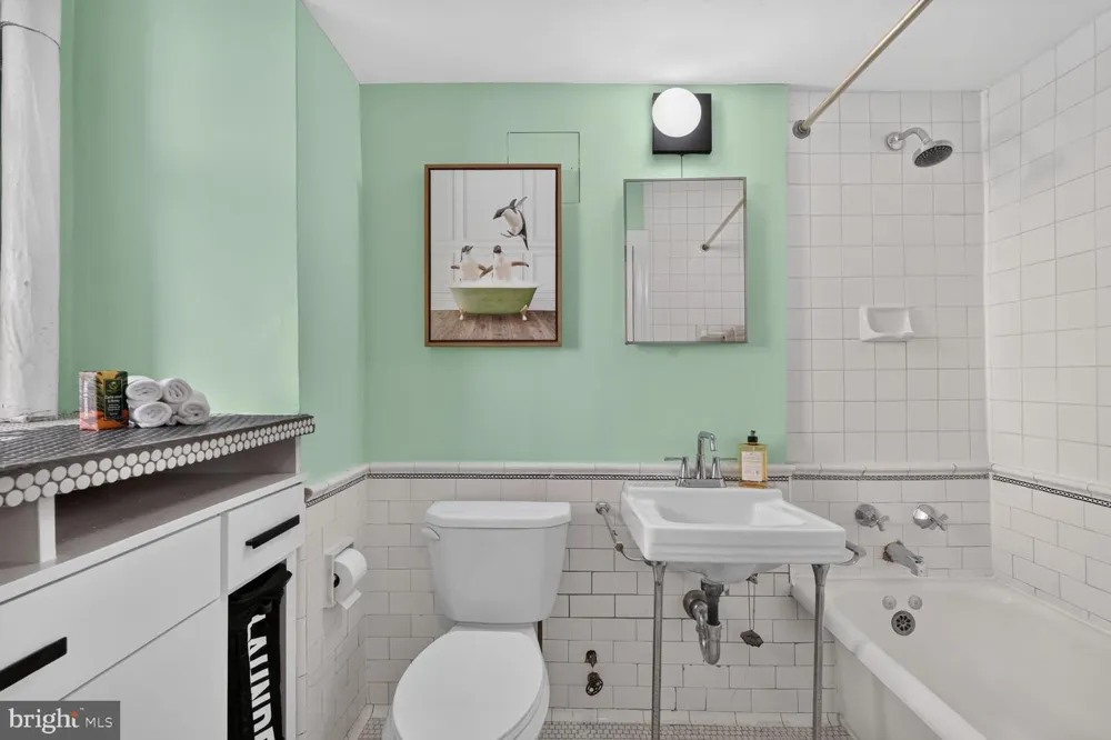 1954 COLUMBIA ROAD NW #804 Washington, DC 20009