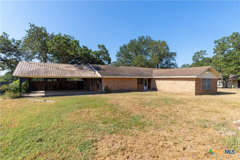 2173 County Road 434 Loop Rockdale, TX 76567