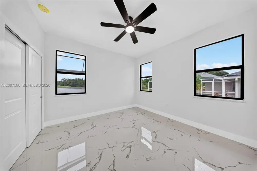 1937 RAZORBILL LN Punta Gorda, FL 33983