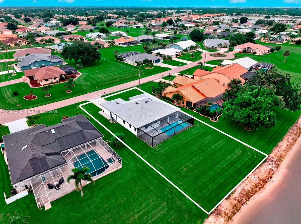 1937 RAZORBILL LN Punta Gorda, FL 33983