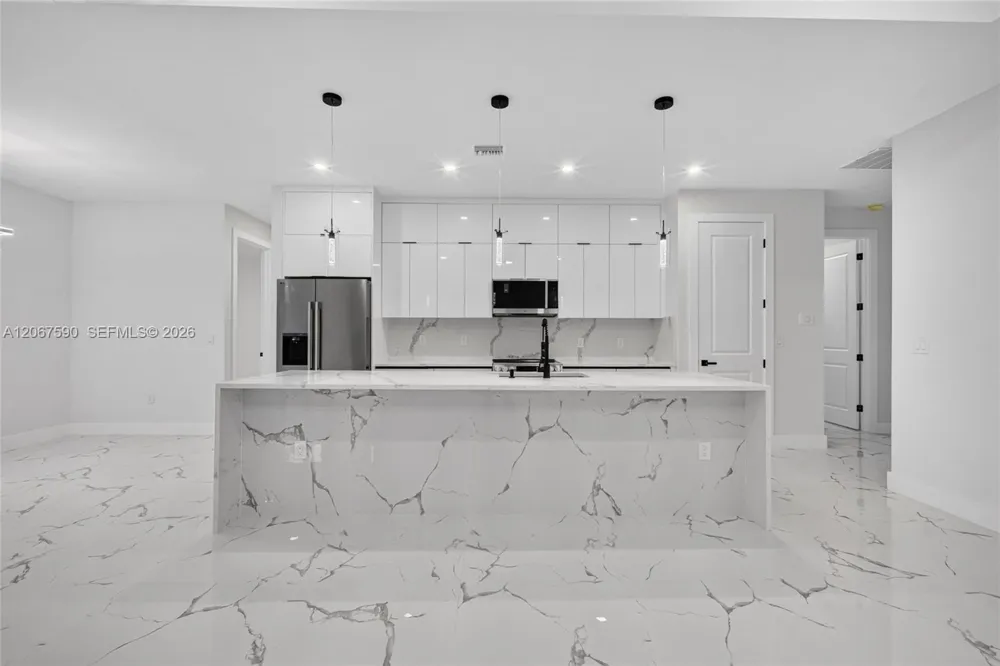 1937 RAZORBILL LN Punta Gorda, FL 33983