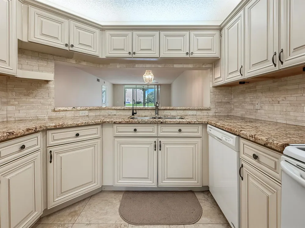 10111 NW 24TH PLACE #106 Sunrise, FL 33322
