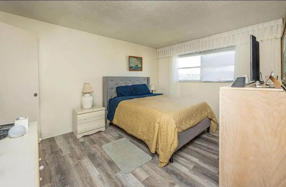 2615 NE 3RD COURT NE #4030 Boynton Beach, FL 33435