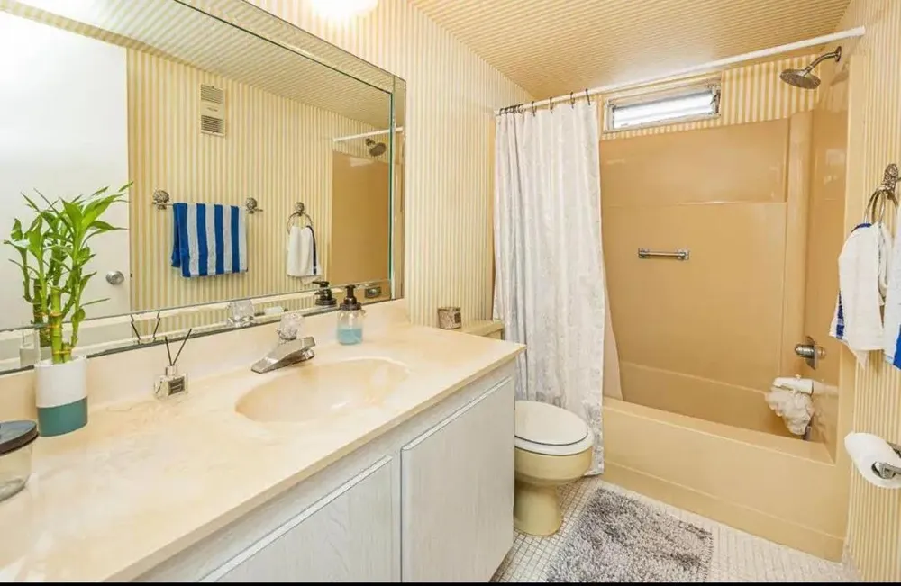 2615 NE 3RD COURT NE #4030 Boynton Beach, FL 33435