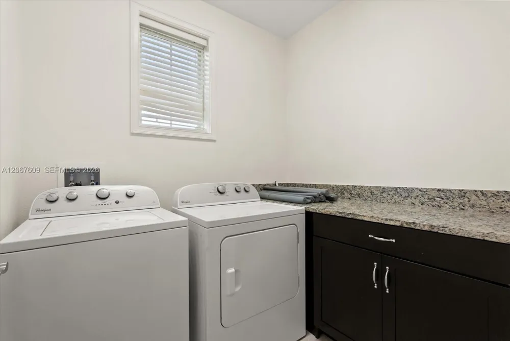 9829 Winnington #9829 Orlando, FL 32832