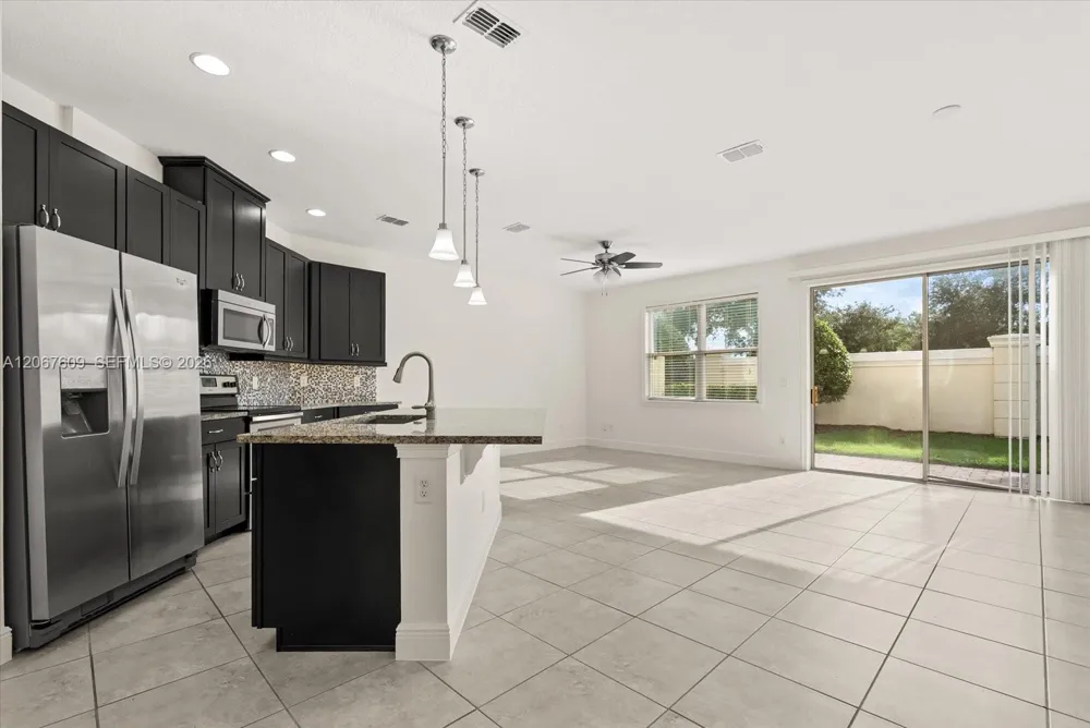 9829 Winnington #9829 Orlando, FL 32832