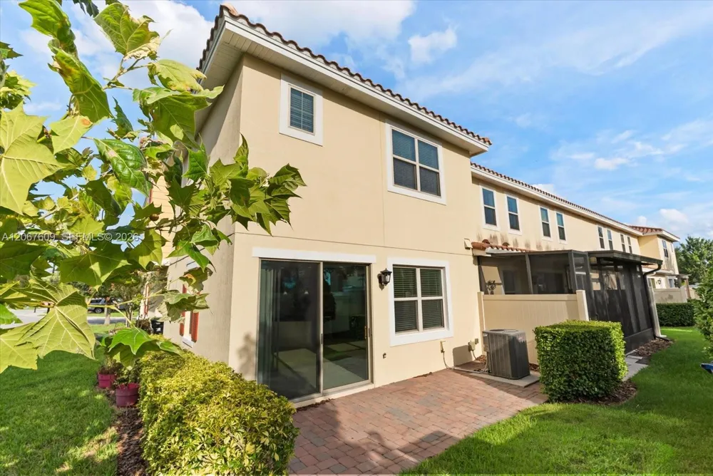 9829 Winnington #9829 Orlando, FL 32832
