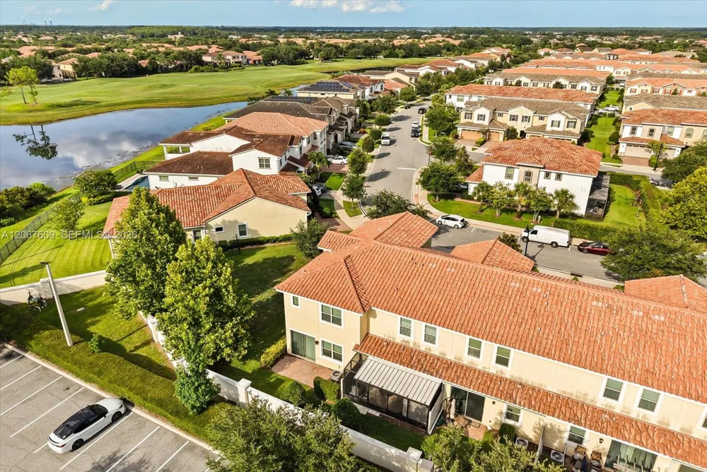 9829 Winnington #9829 Orlando, FL 32832