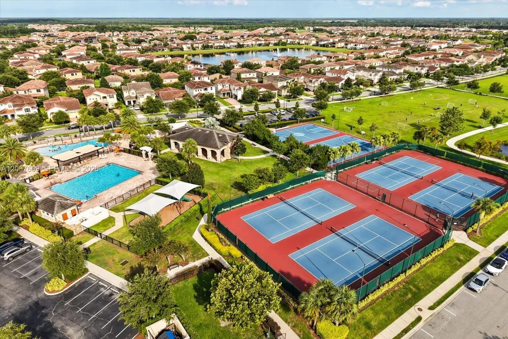9829 Winnington #9829 Orlando, FL 32832