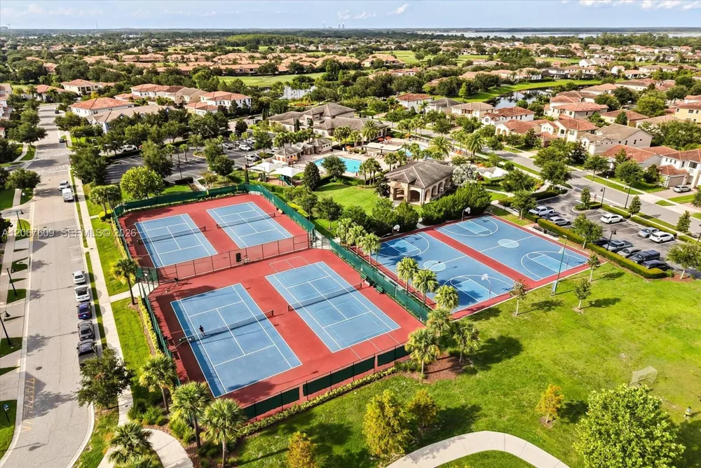 9829 Winnington #9829 Orlando, FL 32832