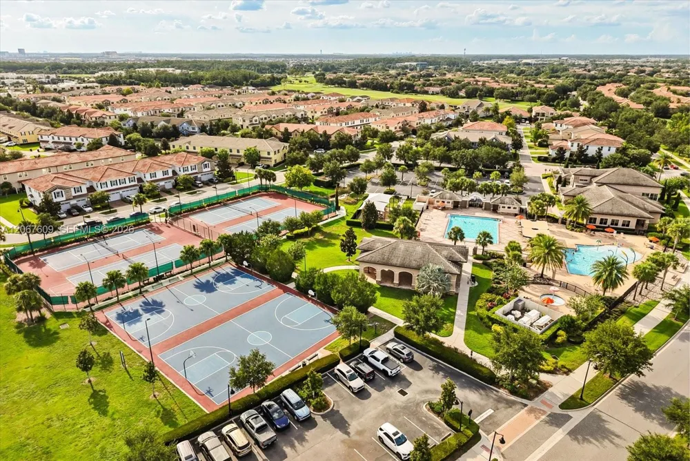 9829 Winnington #9829 Orlando, FL 32832
