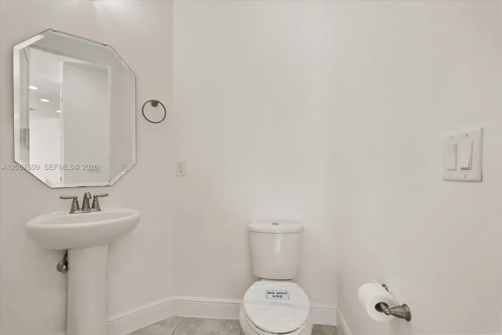 9829 Winnington #9829 Orlando, FL 32832