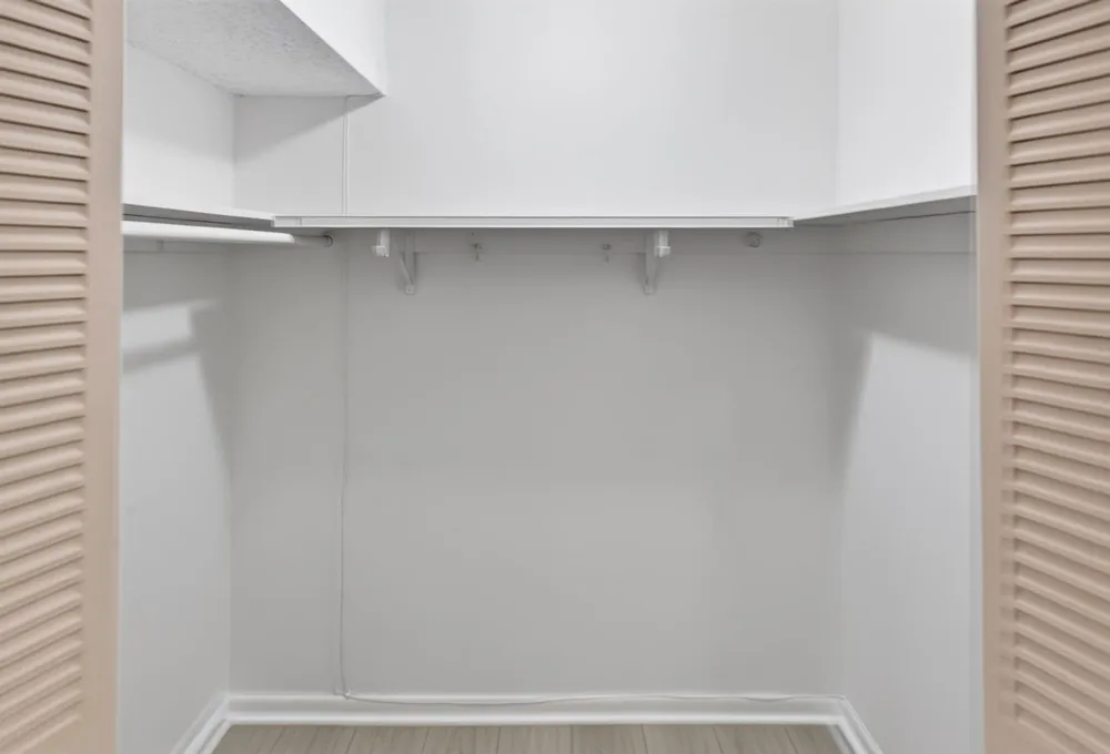 5061 W Oakland Park Boulevard #113 Lauderdale Lakes, FL 33313