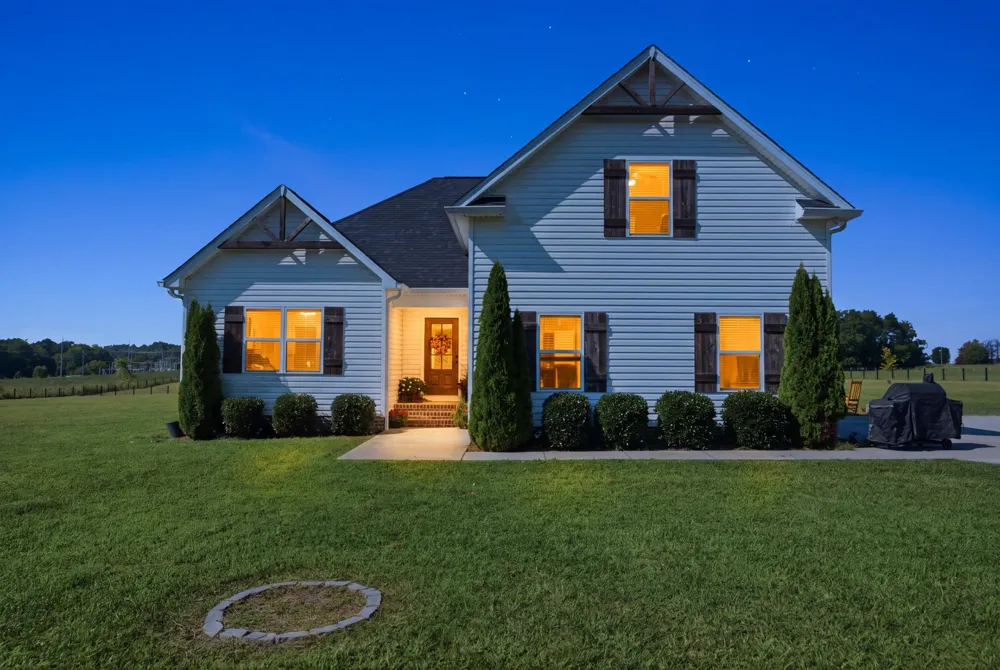 6807 Highway 25 E Cross Plains, TN 37049