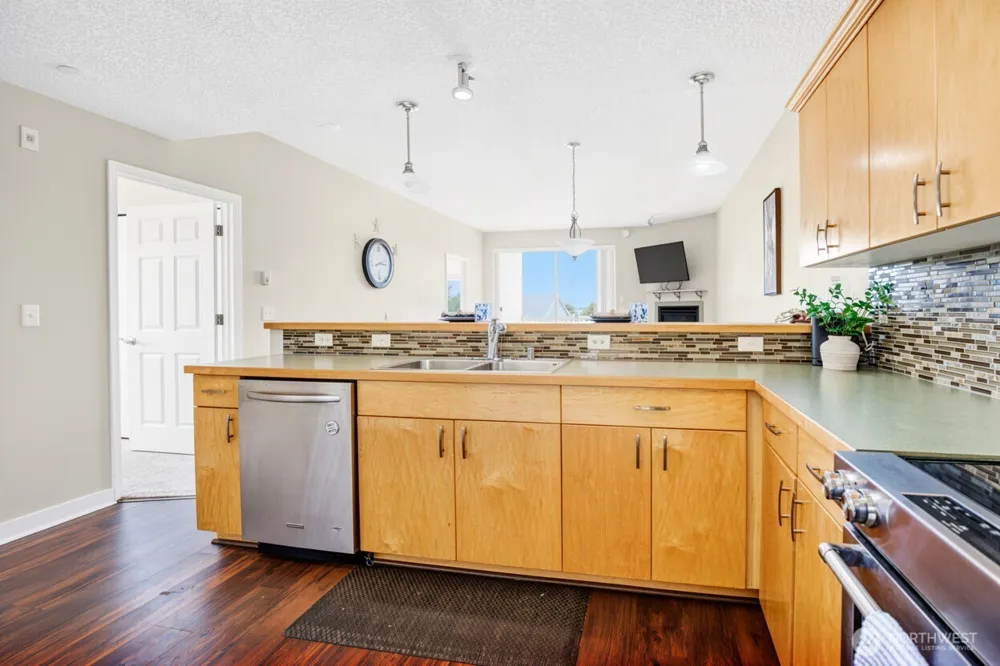 262 Oyhut Bay Boulevard SW #301 Ocean Shores, WA 98569