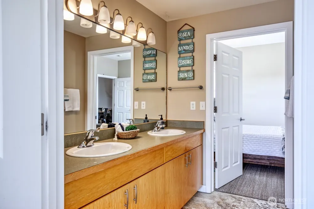 262 Oyhut Bay Boulevard SW #301 Ocean Shores, WA 98569
