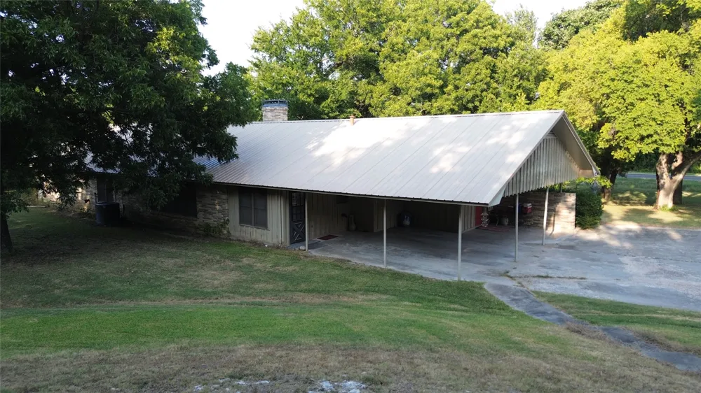 181 FM 373 Muenster, TX 76252