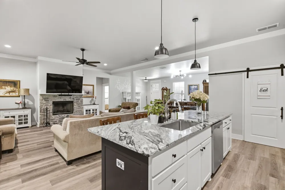 374 Clark Lake Road Weatherford, TX 76088