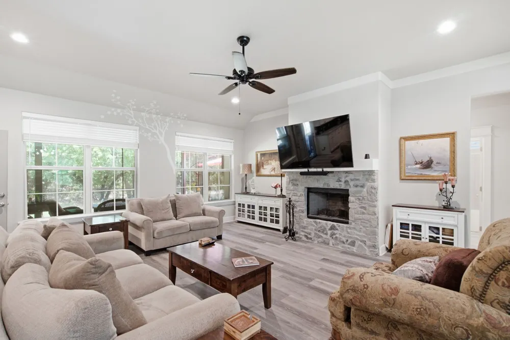 374 Clark Lake Road Weatherford, TX 76088