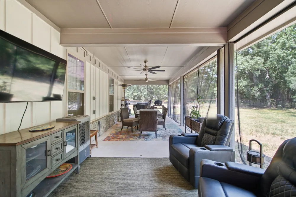 374 Clark Lake Road Weatherford, TX 76088