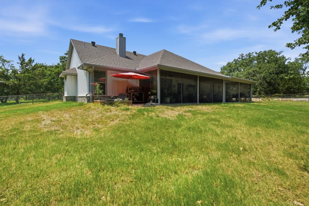 374 Clark Lake Road Weatherford, TX 76088