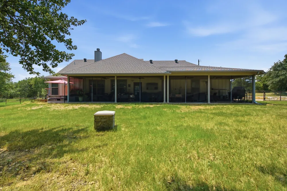 374 Clark Lake Road Weatherford, TX 76088