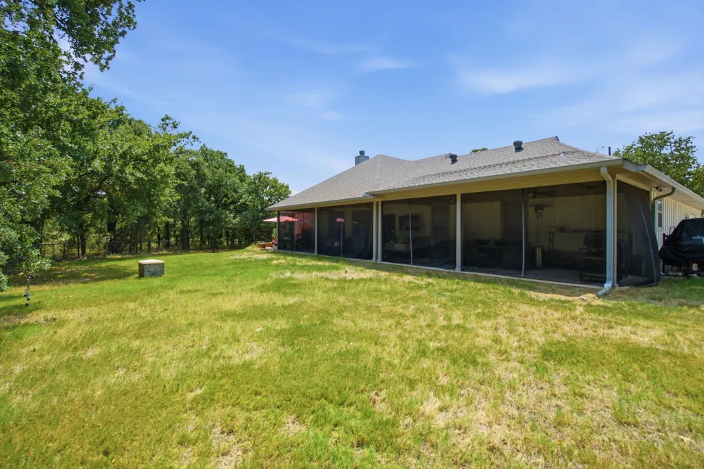 374 Clark Lake Road Weatherford, TX 76088