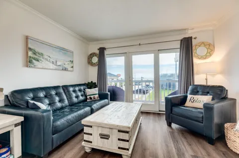 6300 Seawall Boulevard #3215