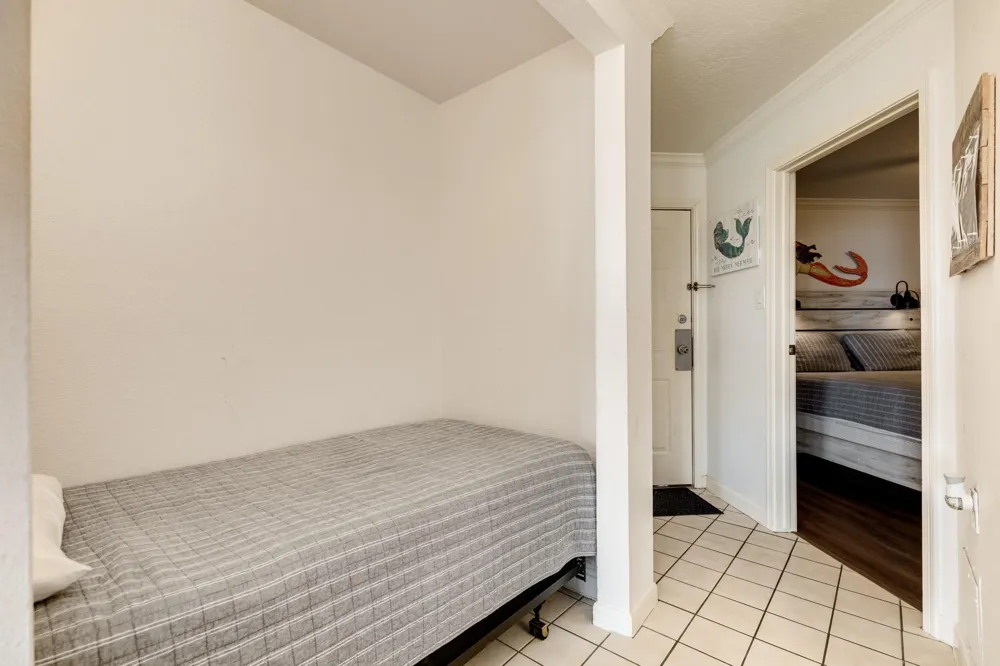 6300 Seawall Boulevard #3215 Galveston, TX 77551